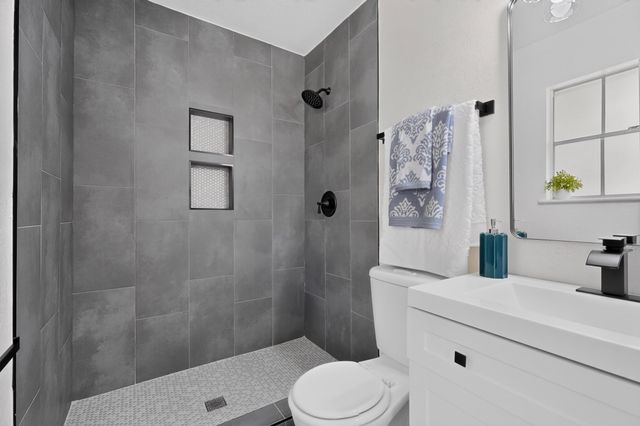 5451 Lubbock Avenue, Fort Worth, TX 76133