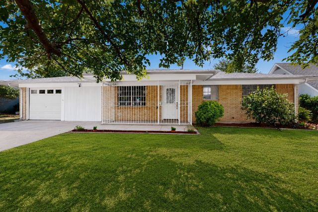 5451 Lubbock Avenue, Fort Worth, TX 76133