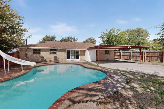 5451 Lubbock Avenue, Fort Worth, TX 76133