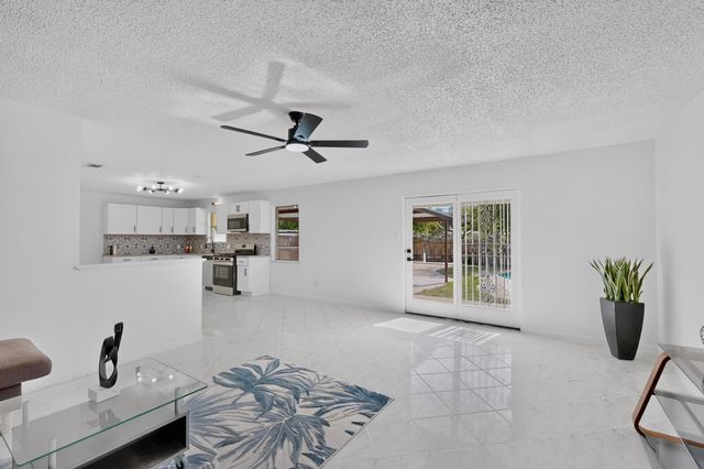 5451 Lubbock Avenue, Fort Worth, TX 76133