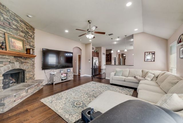 10013 Waterstone Way, Mckinney, TX 75072
