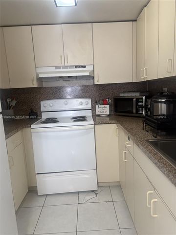 6620 W 2nd Court 403, Hialeah, FL 33012