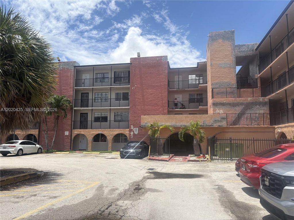 6620 W 2nd Court 403, Hialeah, FL 33012