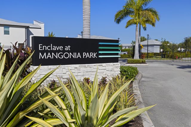 5650 Enclave Drive, Mangonia Park, FL 33407