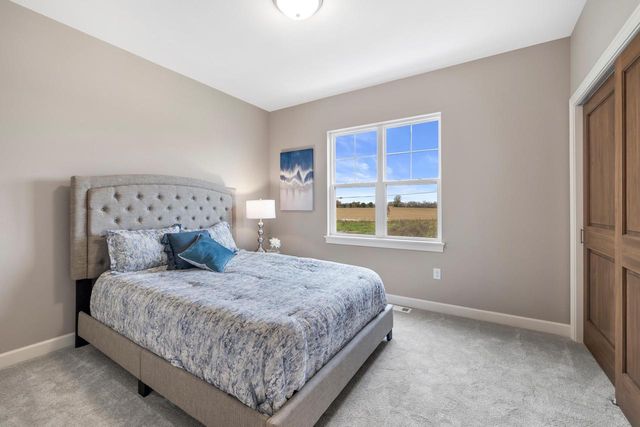 1518 Weston Ridge ROAD, Oconomowoc, WI 53066
