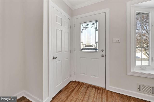 4340 WINFIELD TER, Easton, PA 18045