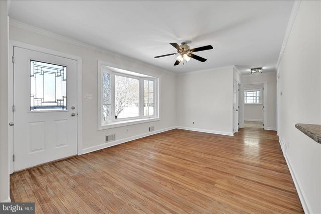 4340 WINFIELD TER, Easton, PA 18045