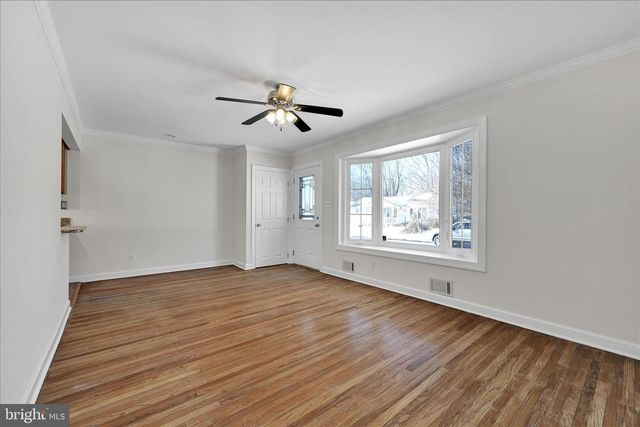 4340 WINFIELD TER, Easton, PA 18045