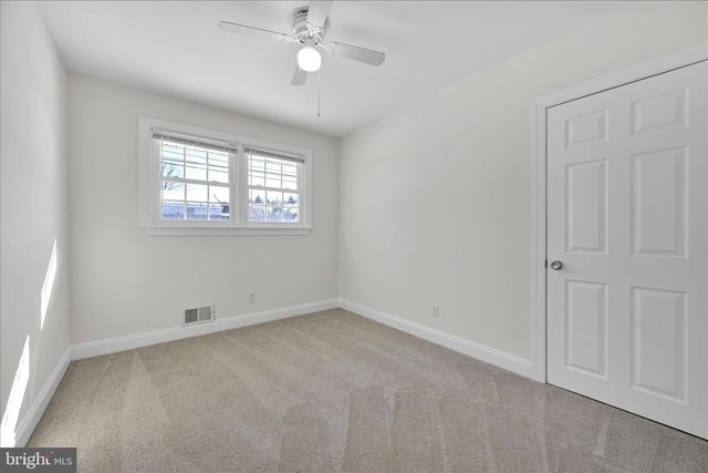 4340 WINFIELD TER, Easton, PA 18045