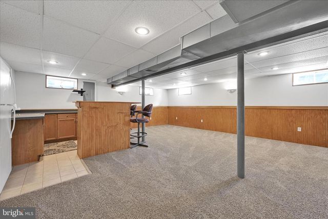 4340 WINFIELD TER, Easton, PA 18045