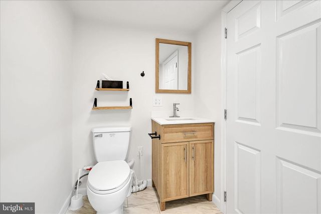 4340 WINFIELD TER, Easton, PA 18045