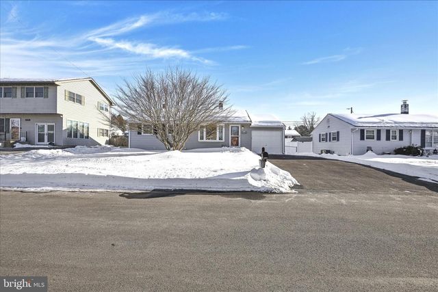 4340 WINFIELD TER, Easton, PA 18045