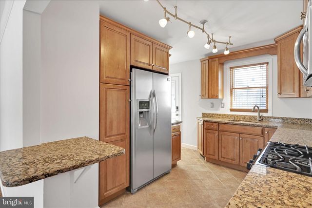 4340 WINFIELD TER, Easton, PA 18045