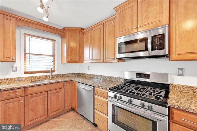 4340 WINFIELD TER, Easton, PA 18045