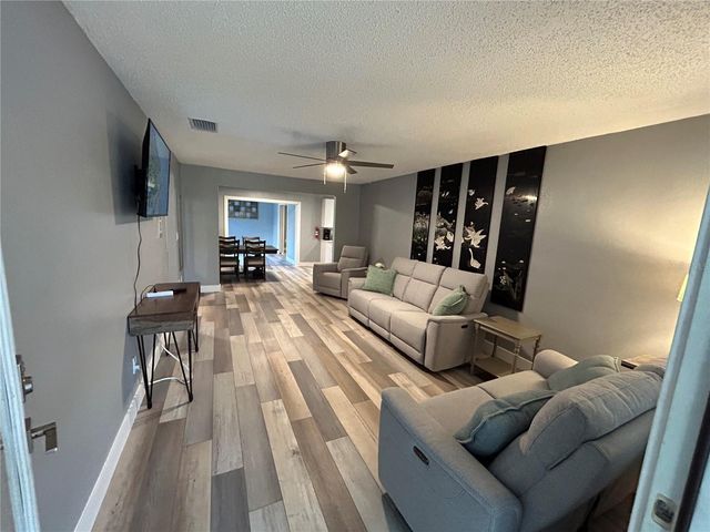 5702 27TH AVENUE S, Gulfport, FL 33707