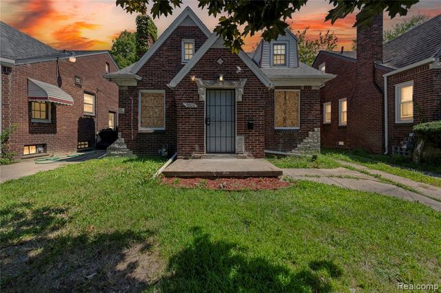 9500 Lakepointe Street, Detroit, MI 48224