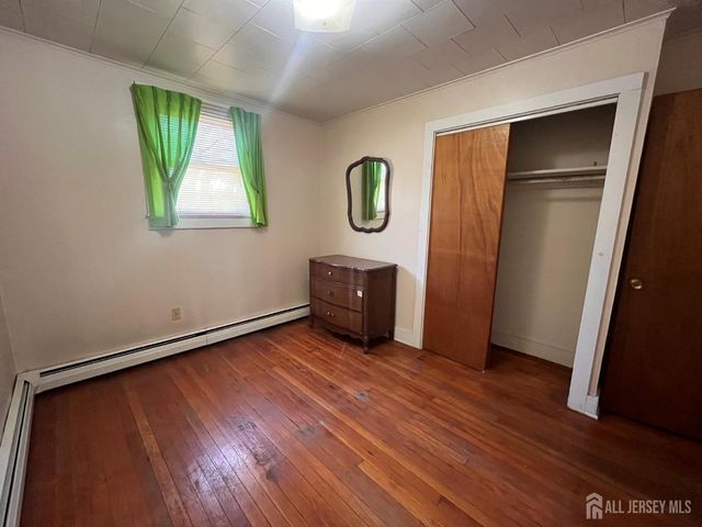 342 shoreland Circle, Old Bridge, NJ 08879