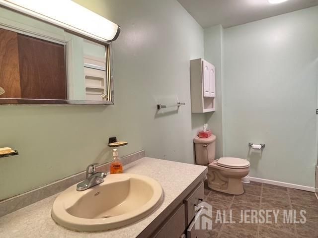 342 shoreland Circle, Old Bridge, NJ 08879