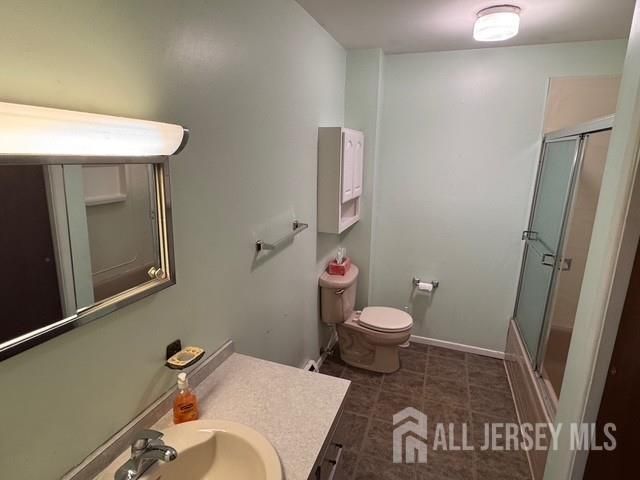 342 shoreland Circle, Old Bridge, NJ 08879