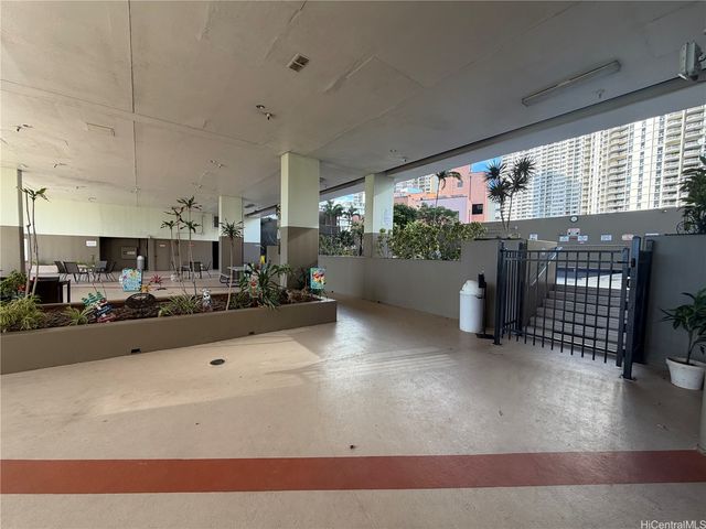 1920 Ala Moana Boulevard 1414, Honolulu, HI 96815