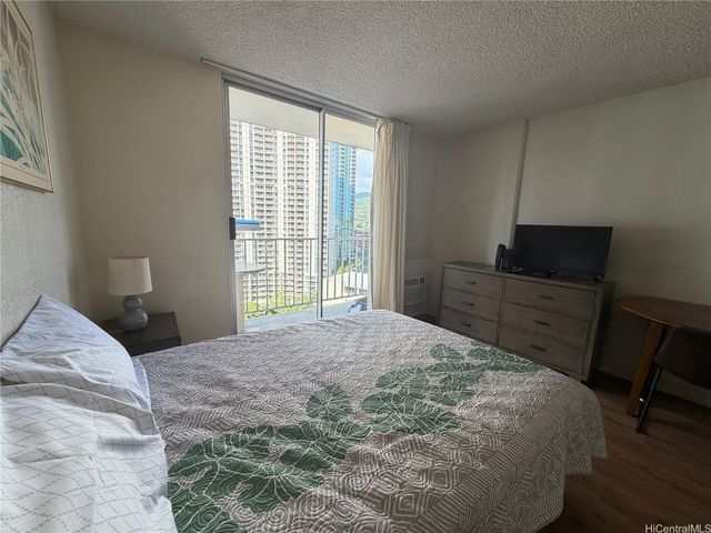 1920 Ala Moana Boulevard 1414, Honolulu, HI 96815