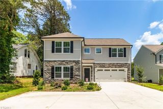 4627 Shattalon Drive, Winston-salem, NC 27106