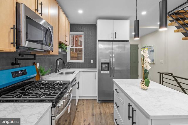 1922 S CHADWICK ST, Philadelphia, PA 19145