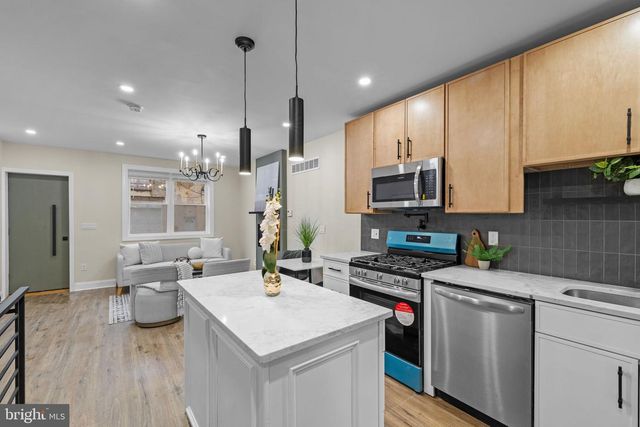 1922 S CHADWICK ST, Philadelphia, PA 19145