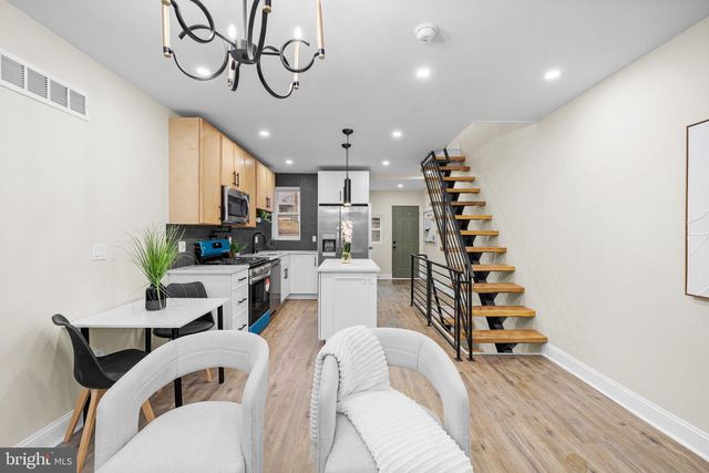 1922 S CHADWICK ST, Philadelphia, PA 19145