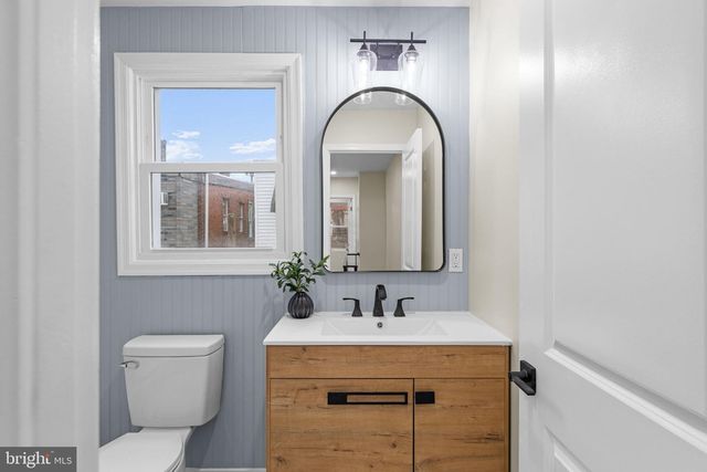 1922 S CHADWICK ST, Philadelphia, PA 19145