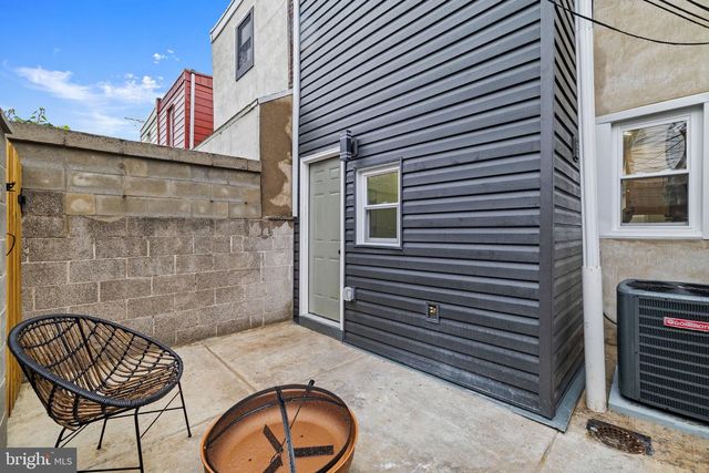 1922 S CHADWICK ST, Philadelphia, PA 19145