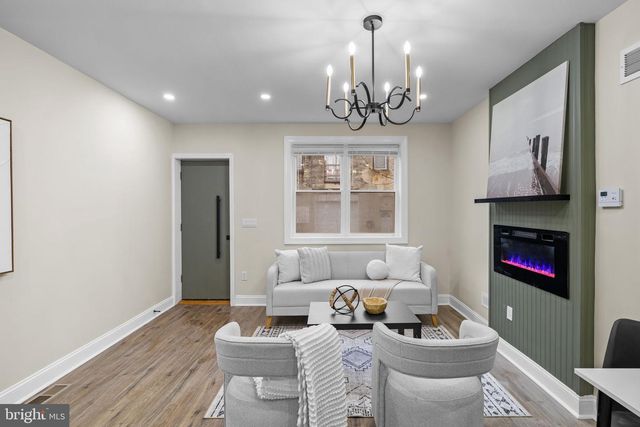 1922 S CHADWICK ST, Philadelphia, PA 19145