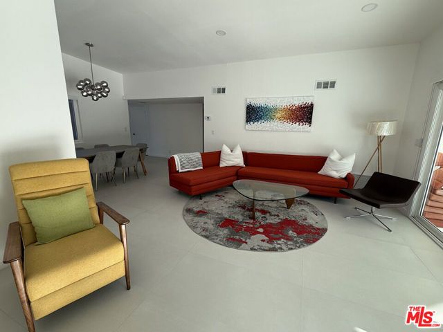3060 N Farrell Drive, Palm Springs, CA 92262