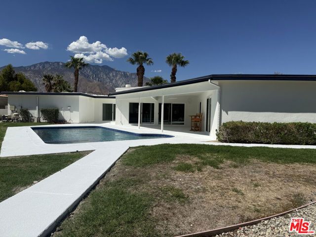 3060 N Farrell Drive, Palm Springs, CA 92262