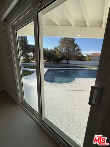 3060 N Farrell Drive, Palm Springs, CA 92262