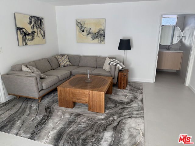 3060 N Farrell Drive, Palm Springs, CA 92262