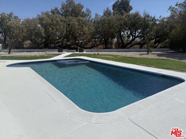 3060 N Farrell Drive, Palm Springs, CA 92262
