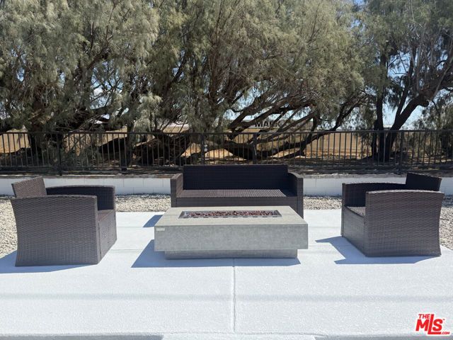 3060 N Farrell Drive, Palm Springs, CA 92262