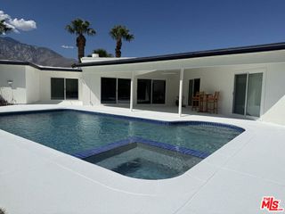 3060 N Farrell Drive, Palm Springs, CA 92262