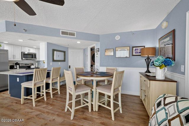 3013 S Atlantic Ave Apt 201, Daytona Beach Shores, FL 32118