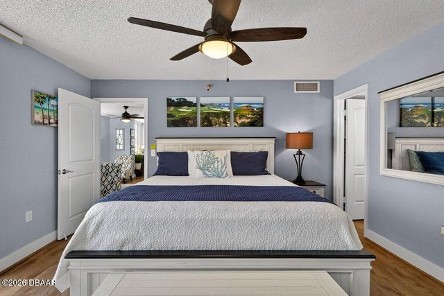 3013 S Atlantic Ave Apt 201, Daytona Beach Shores, FL 32118