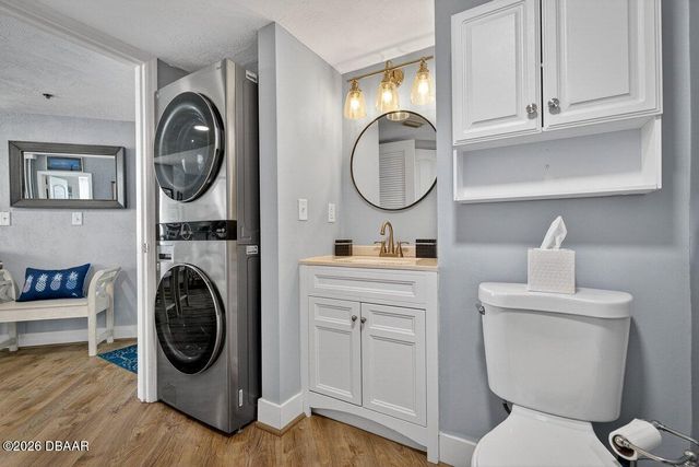 3013 S Atlantic Ave Apt 201, Daytona Beach Shores, FL 32118