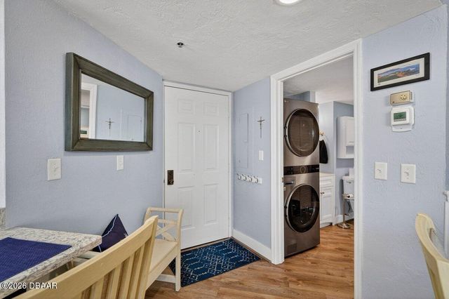 3013 S Atlantic Ave Apt 201, Daytona Beach Shores, FL 32118