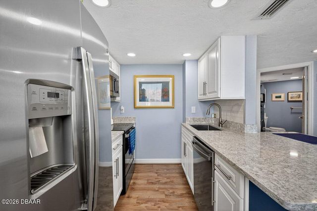 3013 S Atlantic Ave Apt 201, Daytona Beach Shores, FL 32118