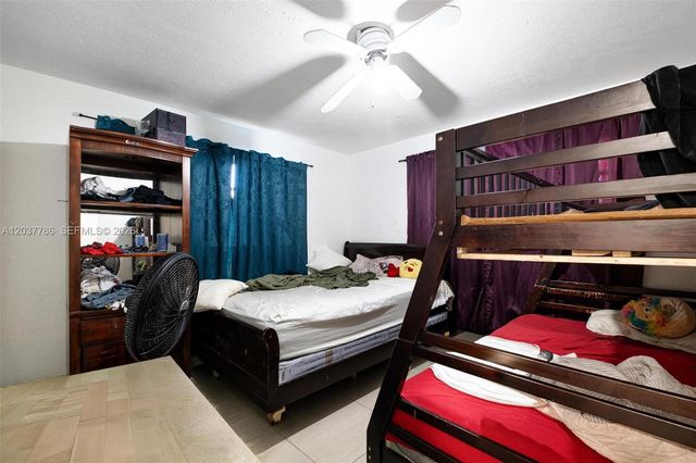 1519 NW 40th Street 1, Miami, FL 33142