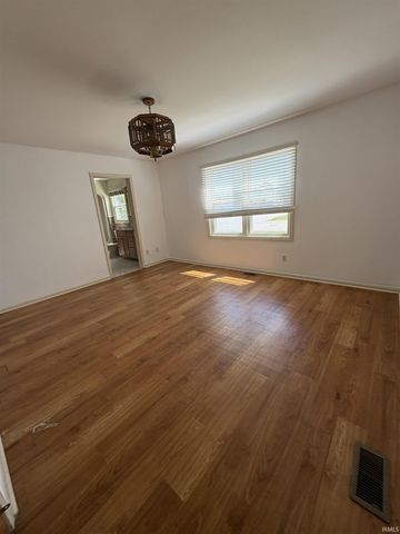 215 N 1st Street, Upland, IN 46989