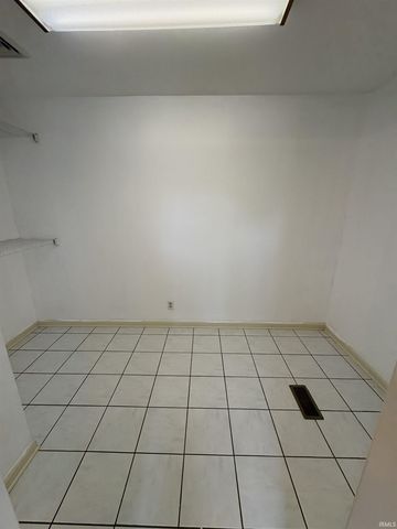 215 N 1st Street, Upland, IN 46989