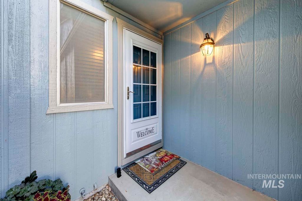 6305 W Morris Hill Rd, Boise, ID 83704 photo 3
