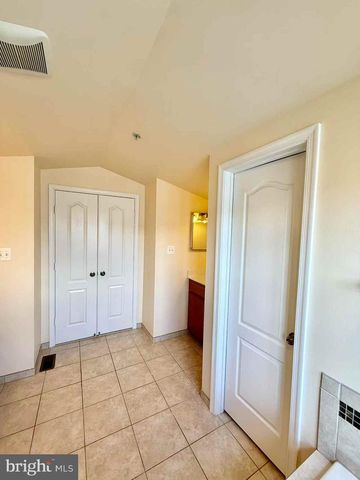 11918 WEYBRIDGE LN, Germantown, MD 20876