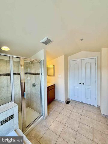 11918 WEYBRIDGE LN, Germantown, MD 20876